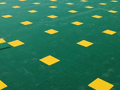 �׃��@����